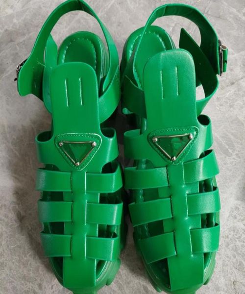 2022 summer new women designer sandals platform slippers shoes rubber sandal fashion slides triangle metal thick soled chunky6965921, Black
2022 summer new women designer sandals platform slippers shoes rubber sandal fashion slides triangle metal thick soled chunky6965921, Black