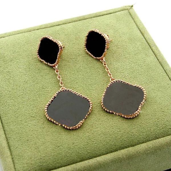 jewelry designer van cleefity four-leaf clover designer necklace bracelet earrings earrings set 18-karat gold agate shell mother-of-pearl gi, Silver
jewelry designer van cleefity four-leaf clover designer necklace bracelet earrings earrings set 18-karat gold agate shell mother-of-pearl gi, Silver