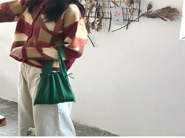 evening bags knitted fabric women shoulder bag design pleated woolen cloth handbag foldable strapped tote for ladies korean style 7546455
evening bags knitted fabric women shoulder bag design pleated woolen cloth handbag foldable strapped tote for ladies korean style 7546455