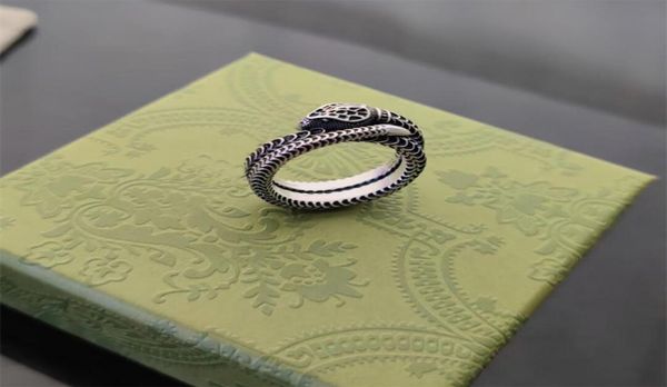 luxurys designers couple ring fashion jewelry womens men hip hop rings lovers creative pattern retro ring for lady party gif5811886, Silver
luxurys designers couple ring fashion jewelry womens men hip hop rings lovers creative pattern retro ring for lady party gif5811886, Silver