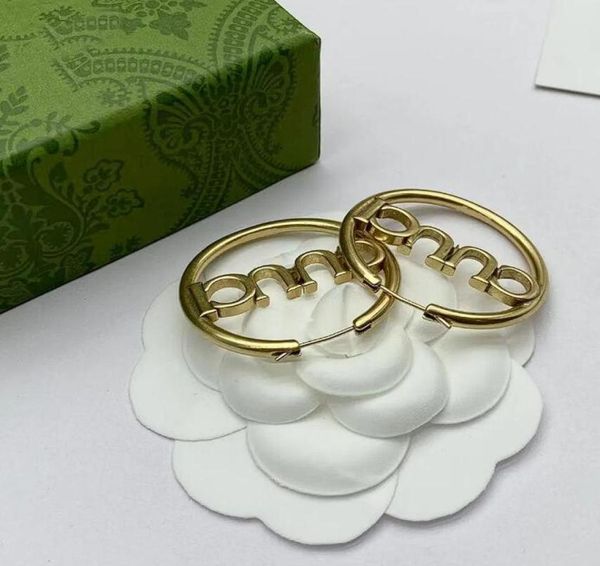 2023 large hoop earrings brand designer classic 18k goldplated brass material letter earrings pendant earring ladies fashion simp9189777, Golden;silver
2023 large hoop earrings brand designer classic 18k goldplated brass material letter earrings pendant earring ladies fashion simp9189777, Golden;silver