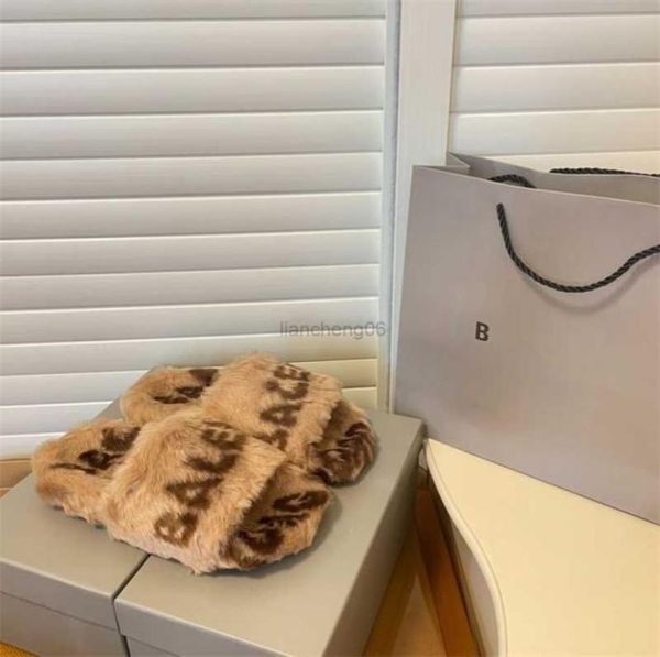 slippers designer flip flops female slides women furry fluffy faux fur luxury brand warm indoor fashion antislip shoes y22098592616, Black
slippers designer flip flops female slides women furry fluffy faux fur luxury brand warm indoor fashion antislip shoes y22098592616, Black