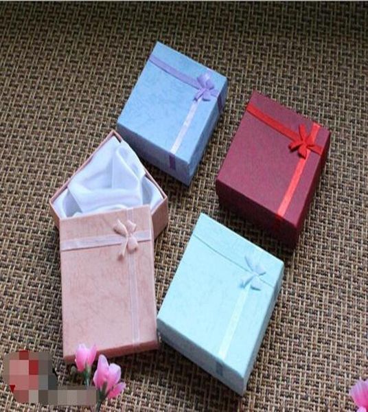 jewelry bracelet boxes hard cardboard necklace box paper case pendant packing gift box four colors 12pcs lot 9x9x28cm6203419, Black;white
jewelry bracelet boxes hard cardboard necklace box paper case pendant packing gift box four colors 12pcs lot 9x9x28cm6203419, Black;white