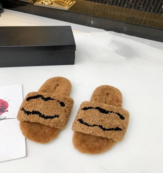 2022 women winter slipper woolen sheepskin classic letters fur one piece lamb wool warm and comfortable wear resistan5554816, Black
2022 women winter slipper woolen sheepskin classic letters fur one piece lamb wool warm and comfortable wear resistan5554816, Black
