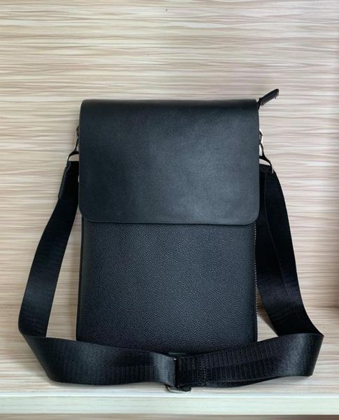 designer italian shoulder bag leather men039s office document briefcase classic messenger8102396
designer italian shoulder bag leather men039s office document briefcase classic messenger8102396