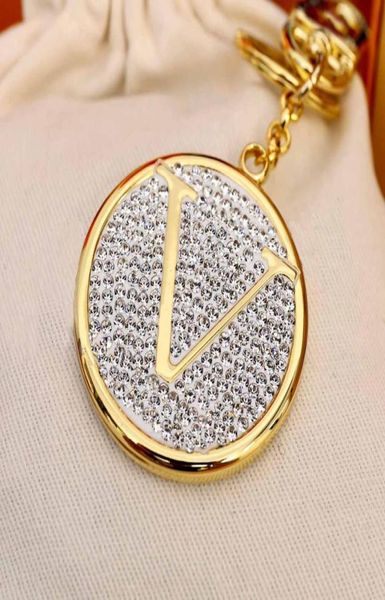luxury designers keychain classic brand key buckle letter key chain handmade keychains highquality men women bags pendant4608098, Silver
luxury designers keychain classic brand key buckle letter key chain handmade keychains highquality men women bags pendant4608098, Silver