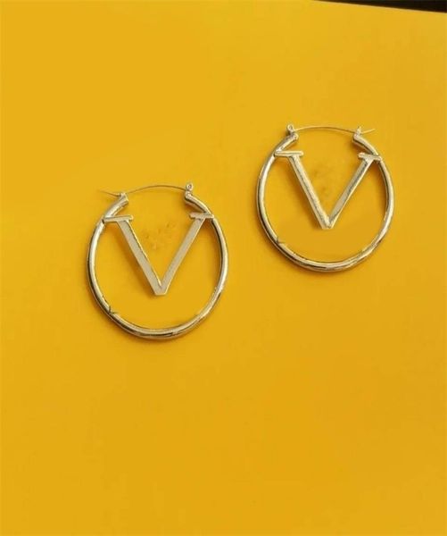 earrings designer women ear stud luxury huggie earring fashion dangle large circle lady gift silver plated female simple accessori2676204, Golden;silver
earrings designer women ear stud luxury huggie earring fashion dangle large circle lady gift silver plated female simple accessori2676204, Golden;silver