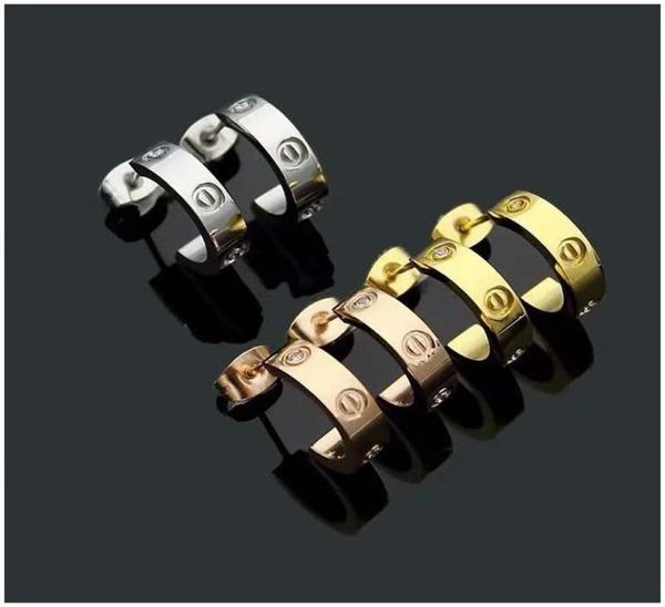 fashion women love diamond earrings classic series fashion earrings gold silver color screw cshaped stud earrings 20208528310, Golden;silver
fashion women love diamond earrings classic series fashion earrings gold silver color screw cshaped stud earrings 20208528310, Golden;silver