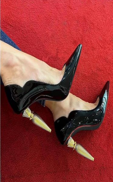 designer lipstick heel women pumps shoes pointed toe strange high heels patent leather wedding valentine shoes black bride stiletto 35-42 he
designer lipstick heel women pumps shoes pointed toe strange high heels patent leather wedding valentine shoes black bride stiletto 35-42 he