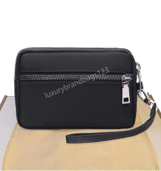 2019 new fashion men travel toilet pouch women cosmetic organizer make up bag famous classical toiletry bag with dust2650776
2019 new fashion men travel toilet pouch women cosmetic organizer make up bag famous classical toiletry bag with dust2650776