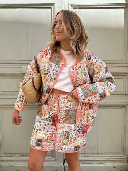 womens wool blends floral patchwork cotton jackets for woman autumn chic thicken warmth short coats female winter round collar outerwear 230, Black
womens wool blends floral patchwork cotton jackets for woman autumn chic thicken warmth short coats female winter round collar outerwear 230, Black