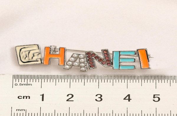 luxury designer brand letter brooches 18k gold plated stainless steel women imitation pearl brooch charm suit pin marry wedding pa4097943, Gray
luxury designer brand letter brooches 18k gold plated stainless steel women imitation pearl brooch charm suit pin marry wedding pa4097943, Gray