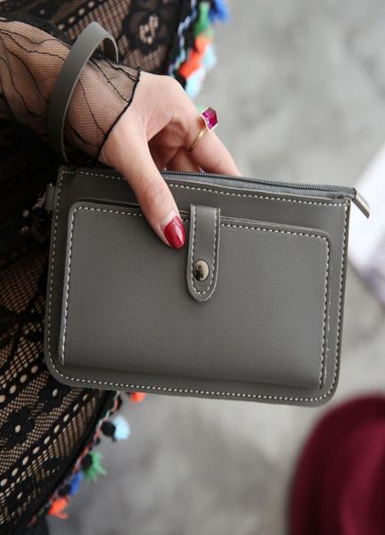 2019 spring and summer new women039s simple long multifunctional zipper multi card hand buckle zipper student wallet9611360, Red;black
2019 spring and summer new women039s simple long multifunctional zipper multi card hand buckle zipper student wallet9611360, Red;black