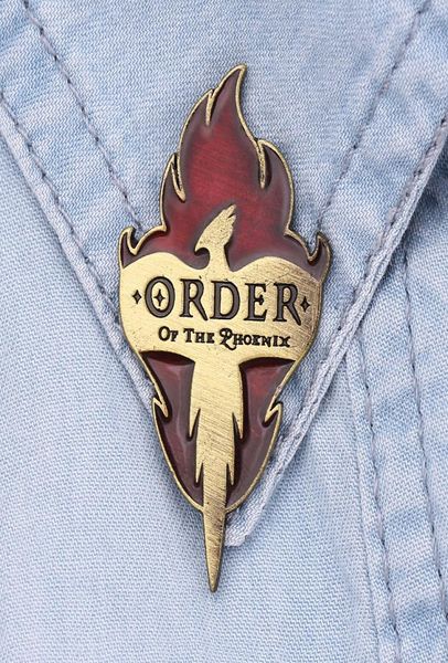 wholesale 10 pcs film school brooch for lapel metal pin order of the phoenix fashion flame jewelry for movie fan gift 2012148781387, Gray
wholesale 10 pcs film school brooch for lapel metal pin order of the phoenix fashion flame jewelry for movie fan gift 2012148781387, Gray