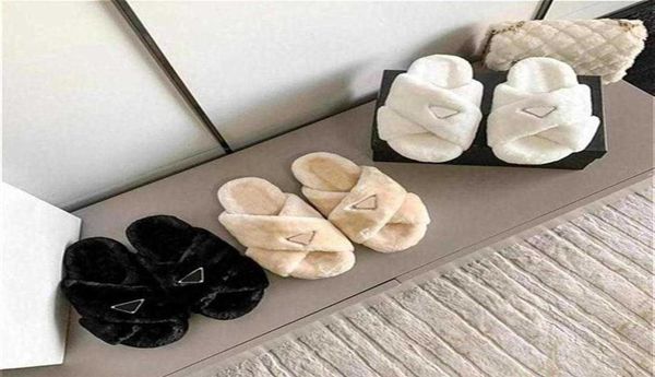 winter women slippers wool warm fur slipper house outside show style splicing autumn womens slides ladies hollow sandals midsole t1719621, Black
winter women slippers wool warm fur slipper house outside show style splicing autumn womens slides ladies hollow sandals midsole t1719621, Black