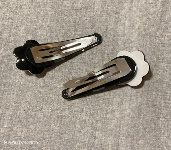 fashion black and white acrylic flower hair clips one word clip barrettes popular head accessories in european and american countr6386635, Golden;silver
fashion black and white acrylic flower hair clips one word clip barrettes popular head accessories in european and american countr6386635, Golden;silver