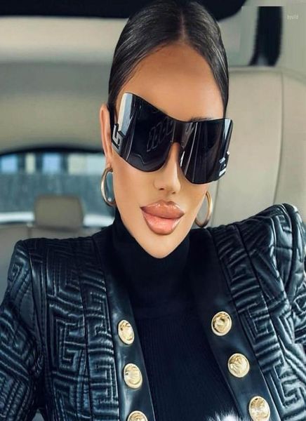 sunglasses celebrity luxury women large arc shaped 2022 brand oversized glasses female rimless sun men gafas de sol7666787, White;black
sunglasses celebrity luxury women large arc shaped 2022 brand oversized glasses female rimless sun men gafas de sol7666787, White;black