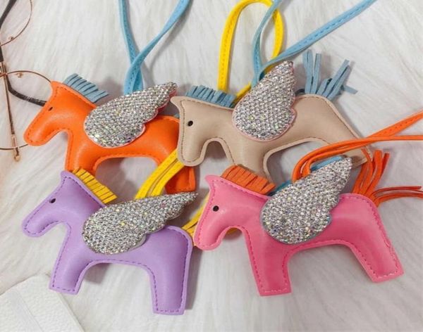 brand swift sheepskin bag charm luxury paddock keyring real leather nano pegasus pendant flying horse ornament8602306, Bronze;silver
brand swift sheepskin bag charm luxury paddock keyring real leather nano pegasus pendant flying horse ornament8602306, Bronze;silver