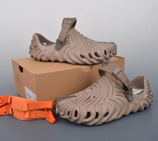 new hole slippers summer fingerprint beach shoes ararat rubber west summer brown resin light mug nonslip quickdrying toe st9171132, Black
new hole slippers summer fingerprint beach shoes ararat rubber west summer brown resin light mug nonslip quickdrying toe st9171132, Black
