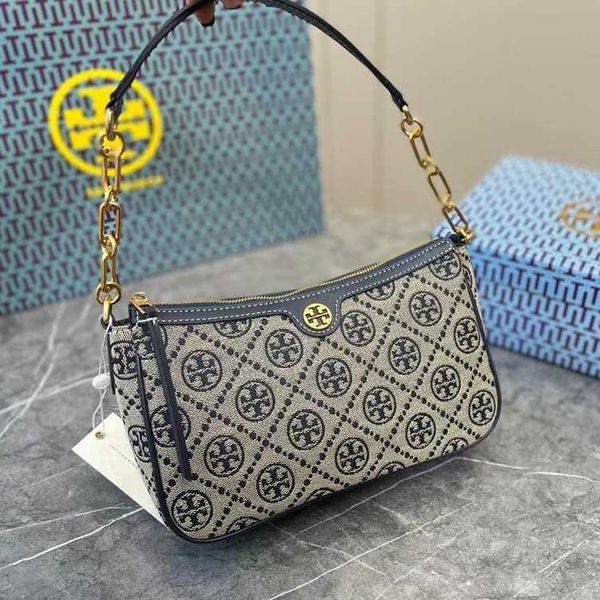 luxury toryy burchh designer bag tb female bag style jacquard zipper underarm 77221105 women tb shoulder bags fashion handbags
luxury toryy burchh designer bag tb female bag style jacquard zipper underarm 77221105 women tb shoulder bags fashion handbags
