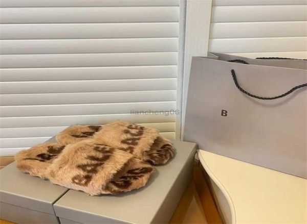 slippers designer flip flops female slides women furry fluffy faux fur luxury brand warm indoor fashion antislip shoes y22098907467, Black
slippers designer flip flops female slides women furry fluffy faux fur luxury brand warm indoor fashion antislip shoes y22098907467, Black
