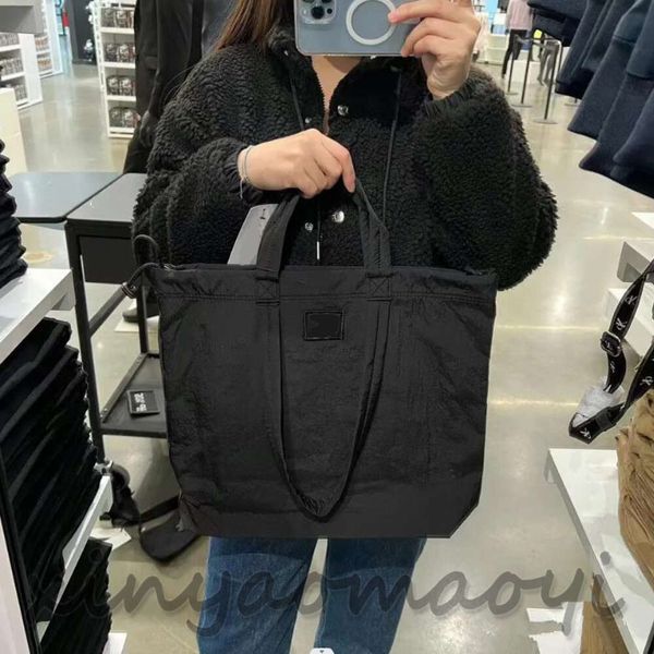 ck shopping bag parachute fabric lightweight shopping sports leisure tote bag shoulder bag large capacity shopping bags, tote bags, shoulder
ck shopping bag parachute fabric lightweight shopping sports leisure tote bag shoulder bag large capacity shopping bags, tote bags, shoulder