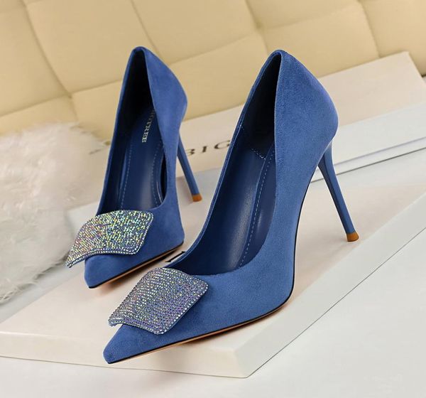 women shoes pointed toe pumps patent leather heels boat wedding zapatos mujer blue red black apricot8732308
women shoes pointed toe pumps patent leather heels boat wedding zapatos mujer blue red black apricot8732308