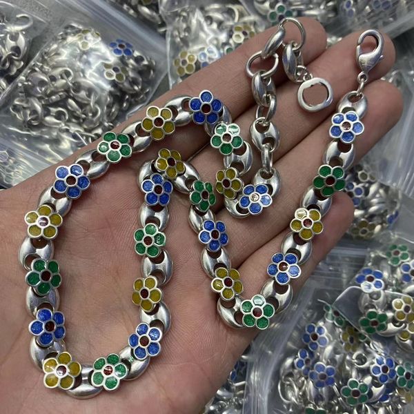 palace retro flowers designer choker necklace chain simple fashion enamel letter silver design jewelry cgn4 --07
palace retro flowers designer choker necklace chain simple fashion enamel letter silver design jewelry cgn4 --07