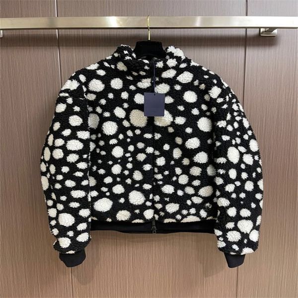men's plus size outerwear coats letter jacquard suede jacket with fleece and windproof jacket for warmth i64488, Black;brown
men's plus size outerwear coats letter jacquard suede jacket with fleece and windproof jacket for warmth i64488, Black;brown