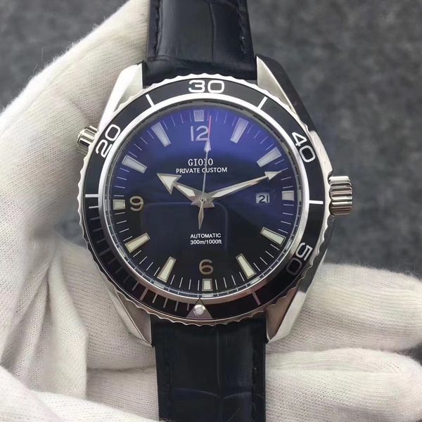 mens automatic mechanical watch black blue rubber stainless steel casing, Slivery;brown
mens automatic mechanical watch black blue rubber stainless steel casing, Slivery;brown