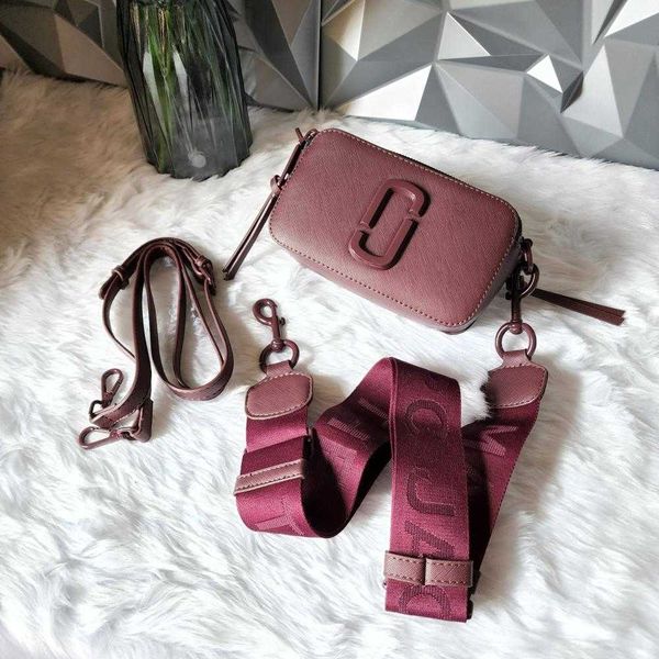 luxury bag mj ceramic in plain maroon leather camera wtih 2 straps women's crossbody fashion shoulder handbags
luxury bag mj ceramic in plain maroon leather camera wtih 2 straps women's crossbody fashion shoulder handbags