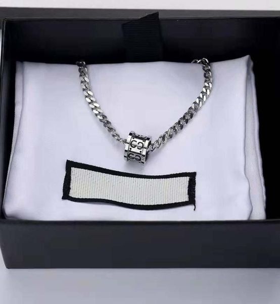 luxury designer necklace fashion charm necklaces for men and women letter vs pendant punk hip hop jewelry length chart 1493840, Silver
luxury designer necklace fashion charm necklaces for men and women letter vs pendant punk hip hop jewelry length chart 1493840, Silver
