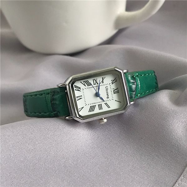 wristwatches retro watches classic casual quartz dial leather strap band rectangle clock fashionable wrist for women 230905, Slivery;brown
wristwatches retro watches classic casual quartz dial leather strap band rectangle clock fashionable wrist for women 230905, Slivery;brown