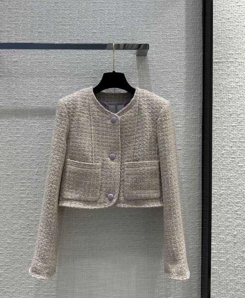 2023 new autumn winter milan runway jackets o neck long sleeve brand same style coats women's designer outerwear 0905-1, Black;brown
2023 new autumn winter milan runway jackets o neck long sleeve brand same style coats women's designer outerwear 0905-1, Black;brown