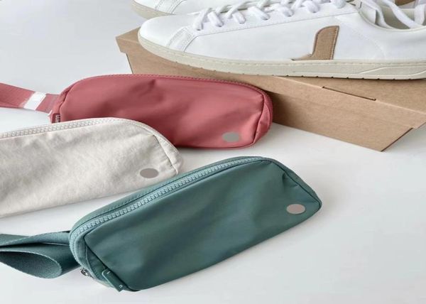 xury designer everywhere fleece chest belt bag yoga sport lemens womens woman l travel fanny pack portable water proof waist bum bags wholes 
xury designer everywhere fleece chest belt bag yoga sport lemens womens woman l travel fanny pack portable water proof waist bum bags wholes