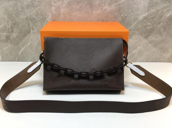 new toiletry pouch protection makeup zipper bags clutch women designers genuine leather waterproof cosmetic bags shoulder bag hand1942487, Red;black
new toiletry pouch protection makeup zipper bags clutch women designers genuine leather waterproof cosmetic bags shoulder bag hand1942487, Red;black