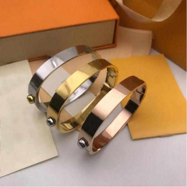 luxury designer jewelry bangle lovers bracelet home silver rose gold stainless steel simple cross pattern buckle mens womens brace8344299, Black
luxury designer jewelry bangle lovers bracelet home silver rose gold stainless steel simple cross pattern buckle mens womens brace8344299, Black