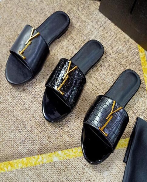 2022 fashion luxury designer slippers sliders womens summer sandals beach slide ladies flip flops loafers metal letters black outd9851084
2022 fashion luxury designer slippers sliders womens summer sandals beach slide ladies flip flops loafers metal letters black outd9851084
