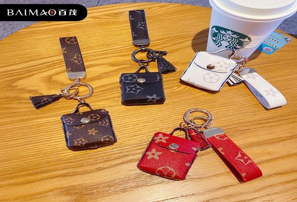 2021 new luxury key chain men women fashion bag hanging buckle keychains auto car waist handmade leather key holder lover6577998, Silver
2021 new luxury key chain men women fashion bag hanging buckle keychains auto car waist handmade leather key holder lover6577998, Silver