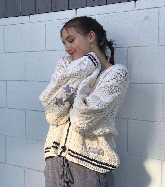 designer sweaters for women fashion v-neck single breasted knitted sweater spring autumn star embroidered cardigan casual coat outerwear fem, White;black
designer sweaters for women fashion v-neck single breasted knitted sweater spring autumn star embroidered cardigan casual coat outerwear fem, White;black
