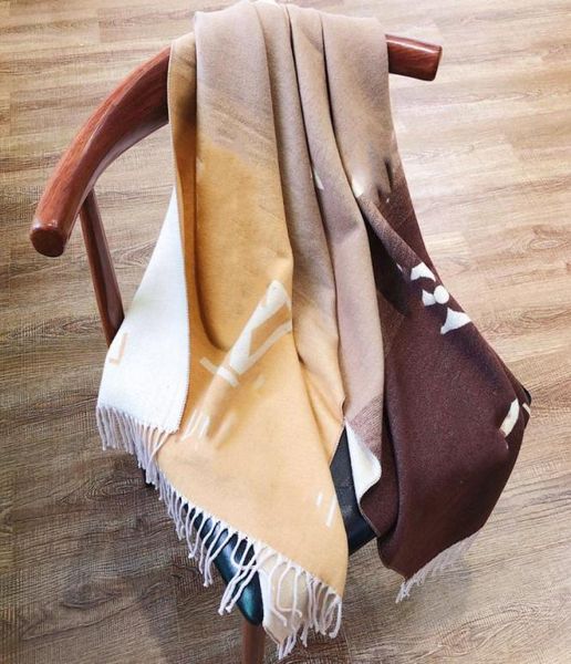 brand designer 100 cashmere scarf women letter thicken warm soft autumn winter splicing ladies scarves shawl no box 4841009, Blue;gray
brand designer 100 cashmere scarf women letter thicken warm soft autumn winter splicing ladies scarves shawl no box 4841009, Blue;gray