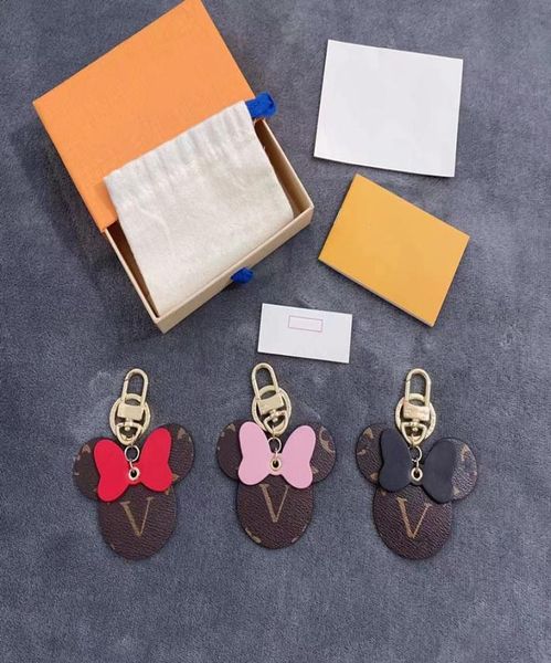 2021 fashion brand keychain classic keyring animal face women men luxury car pendant designer lover key chain trinket jewel6022561, Silver
2021 fashion brand keychain classic keyring animal face women men luxury car pendant designer lover key chain trinket jewel6022561, Silver