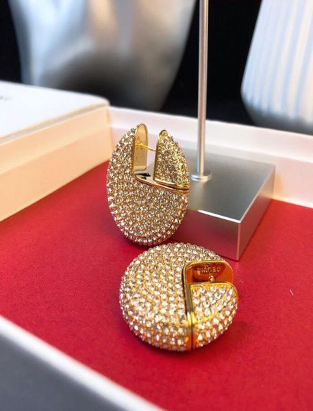 luxury preclous classic designer copper with 18k gold plated round full crystal loop earrings for women jewelry8926318, Golden
luxury preclous classic designer copper with 18k gold plated round full crystal loop earrings for women jewelry8926318, Golden