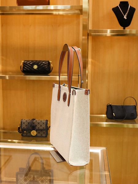luxury toryy burchh designer bag women's bag large capacity tote fashionable canvas handbill shoulder women tb shoulder bags fashion ha
luxury toryy burchh designer bag women's bag large capacity tote fashionable canvas handbill shoulder women tb shoulder bags fashion ha