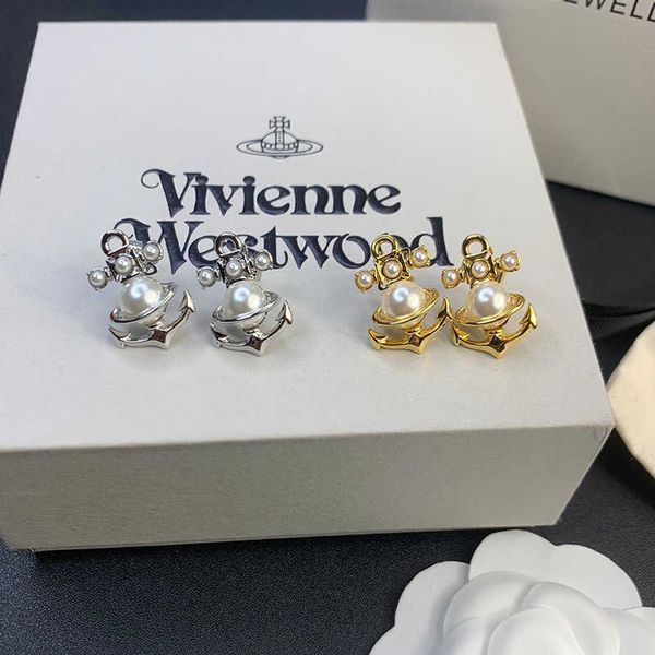 Designer earrings ViVi Luxury top Hot Selling Pearl Silver Needle New High Edition Cat Boat Earrings Valentine's Day romantic gift, fashion Style Accessories Jewelry
Designer earrings ViVi Luxury top Hot Selling Pearl Silver Needle New High Edition Cat Boat Earrings Valentine's Day romantic gift, fashion Style Accessories Jewelry