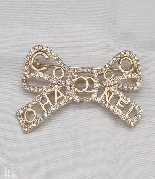 20style double letters pins brooch luxury brand design women small sweet wind brooches pearl suit pin jewelry clothing decoration 3302094, Gray
20style double letters pins brooch luxury brand design women small sweet wind brooches pearl suit pin jewelry clothing decoration 3302094, Gray