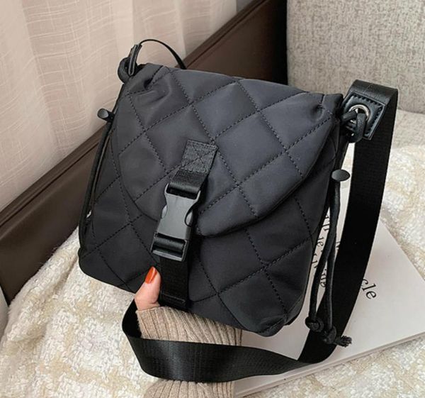 designer leisure linge oxford cloth crossbody bags for women winter luxury bag women039s trendy oneshoulder sloping9610774, Red;black
designer leisure linge oxford cloth crossbody bags for women winter luxury bag women039s trendy oneshoulder sloping9610774, Red;black