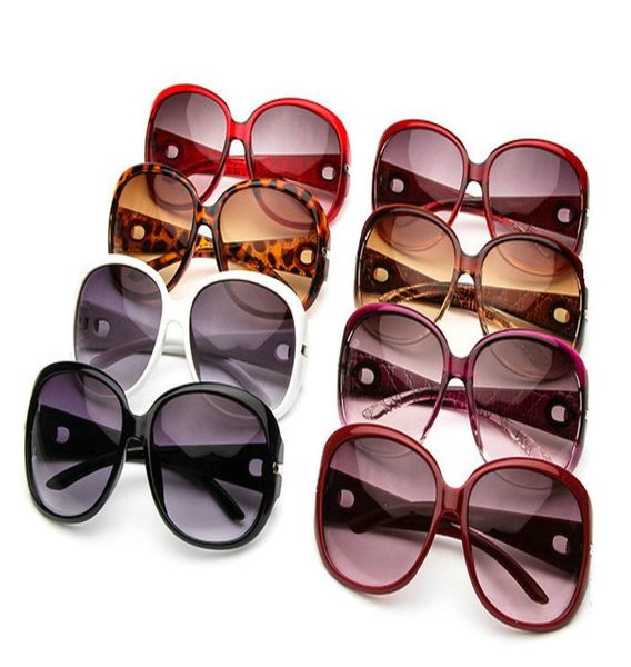 made in chinaelegant design new style lady sunglass luxury new colors sport sunglasses mix send sun glasses8307973, White;black
made in chinaelegant design new style lady sunglass luxury new colors sport sunglasses mix send sun glasses8307973, White;black
