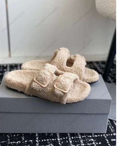 autumn and winter new plush warm slippers designer sandals fashion anti slip rubber sole women's cotton slippers size22, Black
autumn and winter new plush warm slippers designer sandals fashion anti slip rubber sole women's cotton slippers size22, Black