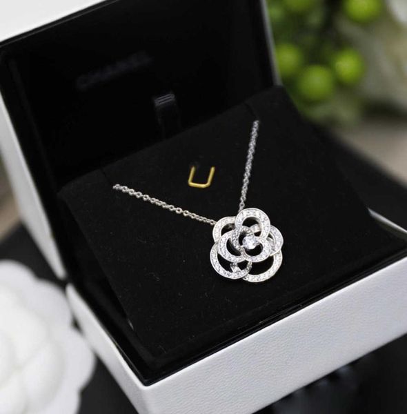 s925 sterling silver hollow camellia necklace women luxury brand jewelry elegant party girlfriends shiny joker contracted 20215283358
s925 sterling silver hollow camellia necklace women luxury brand jewelry elegant party girlfriends shiny joker contracted 20215283358